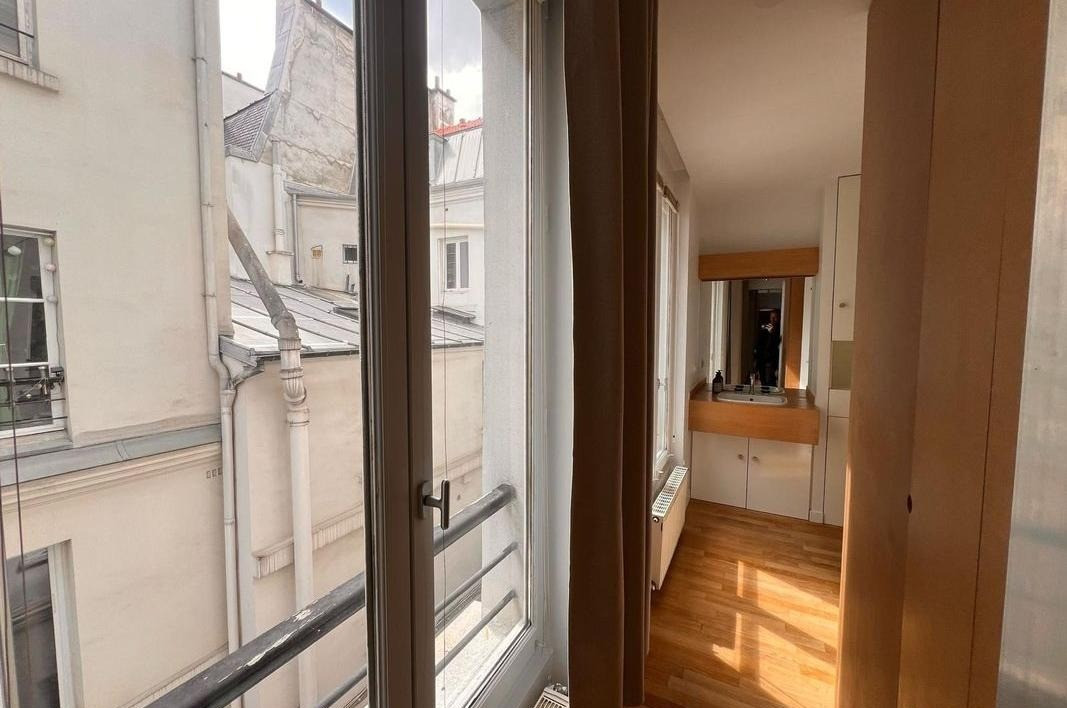 
                                                Location
                                                 Magnifique appartement T2 - Métro Bastille