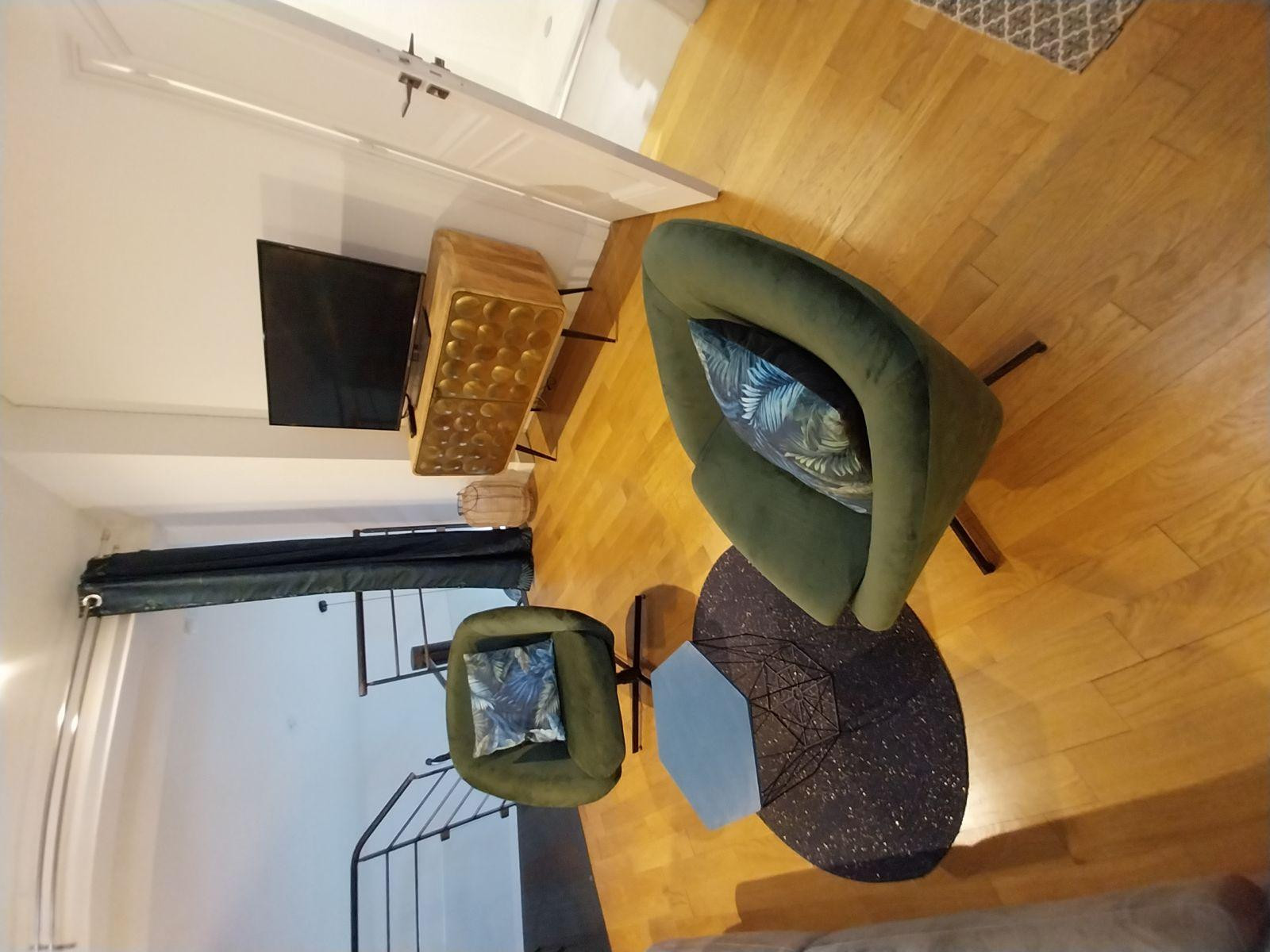 
                                                Location
                                                 Magnifique Duplex T2 haut de gamme Lyon centre