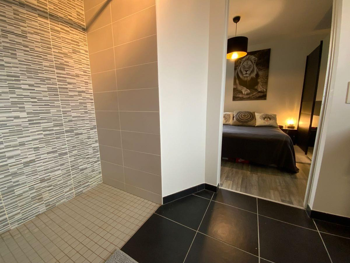 
                                                Location
                                                 Magnifique F2 contemporain avec ascenseur+parking