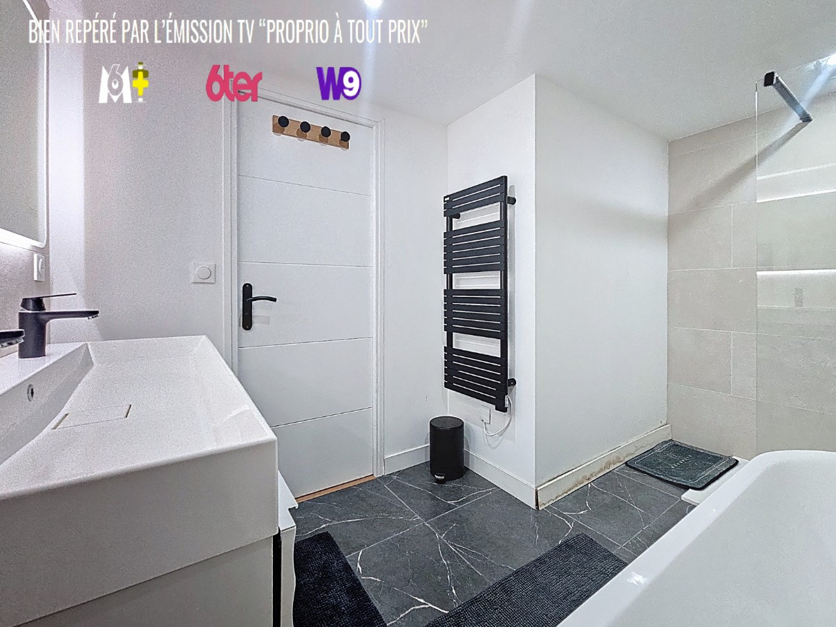 
                                                Vente
                                                 Magnifique LOFT entièrement rénové