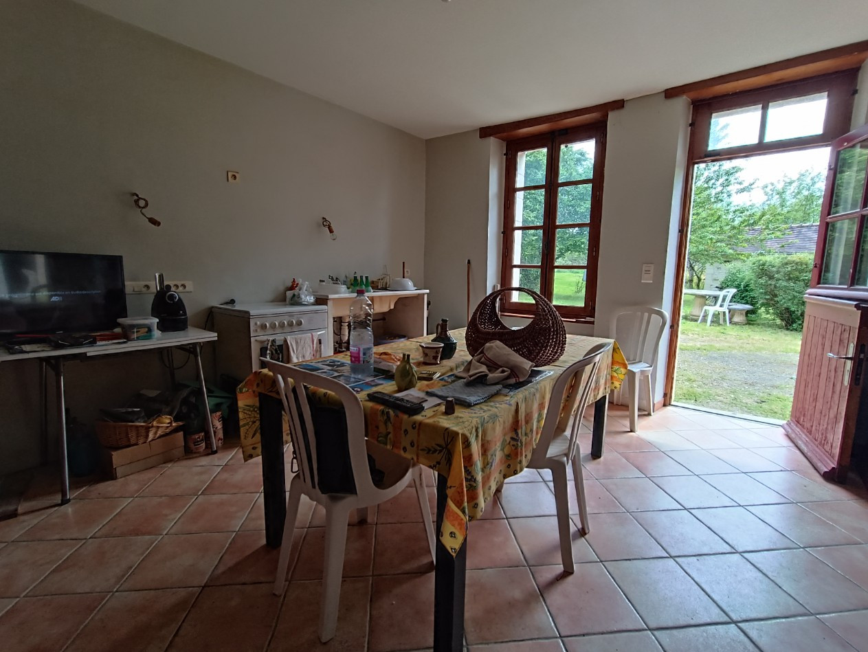 
                                                Vente
                                                 MAGNIFIQUE LONGÈRE DE 130 M² À VATAN (36)