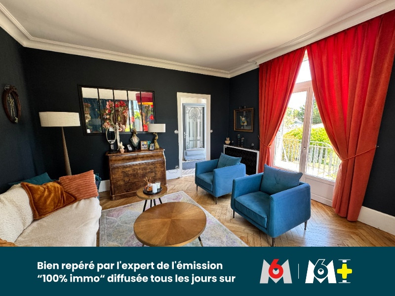
                                                Vente
                                                 Magnifique maison familiale de caractère avec jardin paysager, piscine chauffée et prestations de qualité