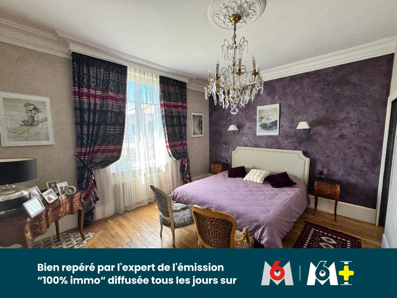 
                                                Vente
                                                 Magnifique maison familiale de caractère avec jardin paysager, piscine chauffée et prestations de qualité