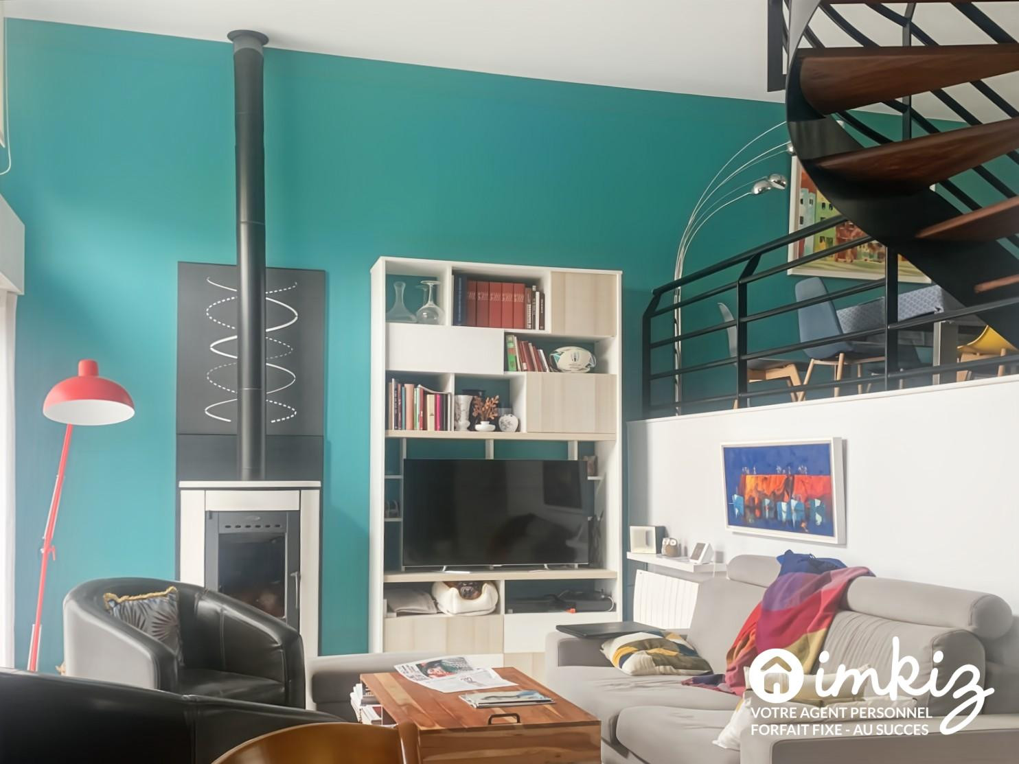 
                                                Vente
                                                 Magnifique maison moderne 6 pièces avec roof top