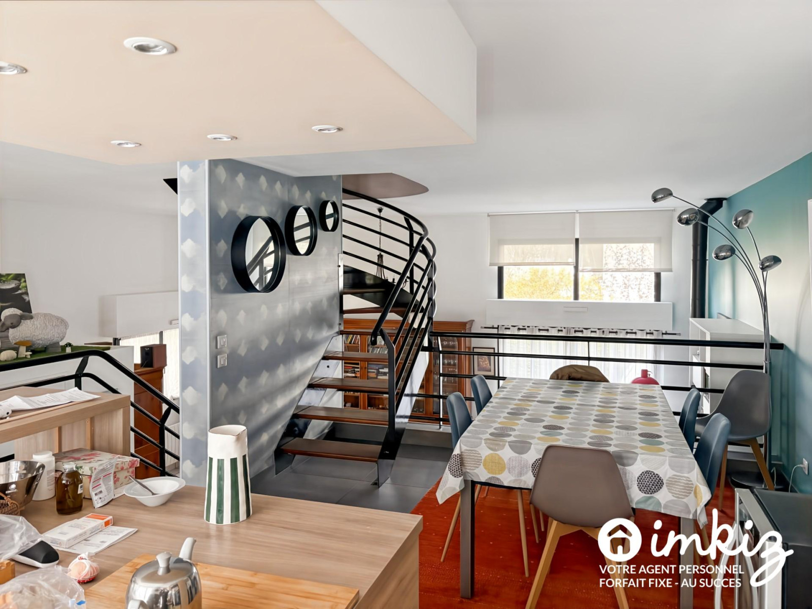 
                                                Vente
                                                 Magnifique maison moderne 6 pièces avec roof top