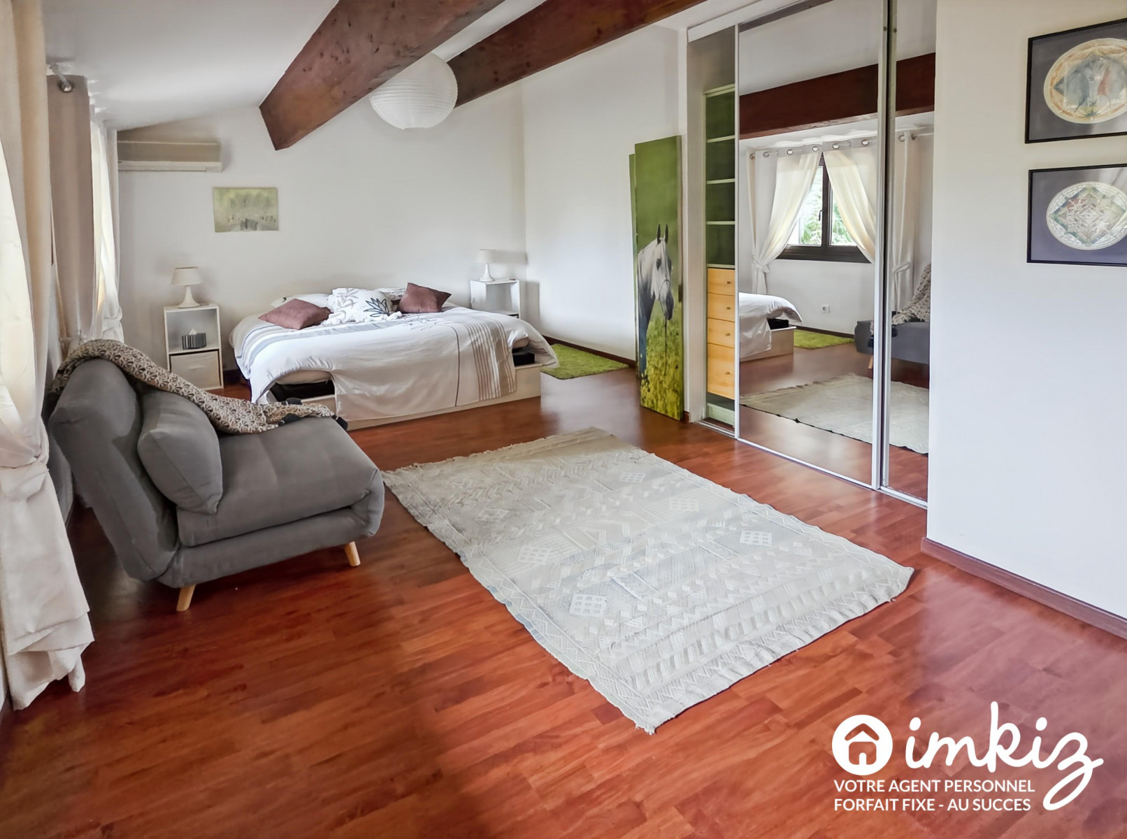 
                                                Vente
                                                 Magnifique maison traditionnelle 8 pièces