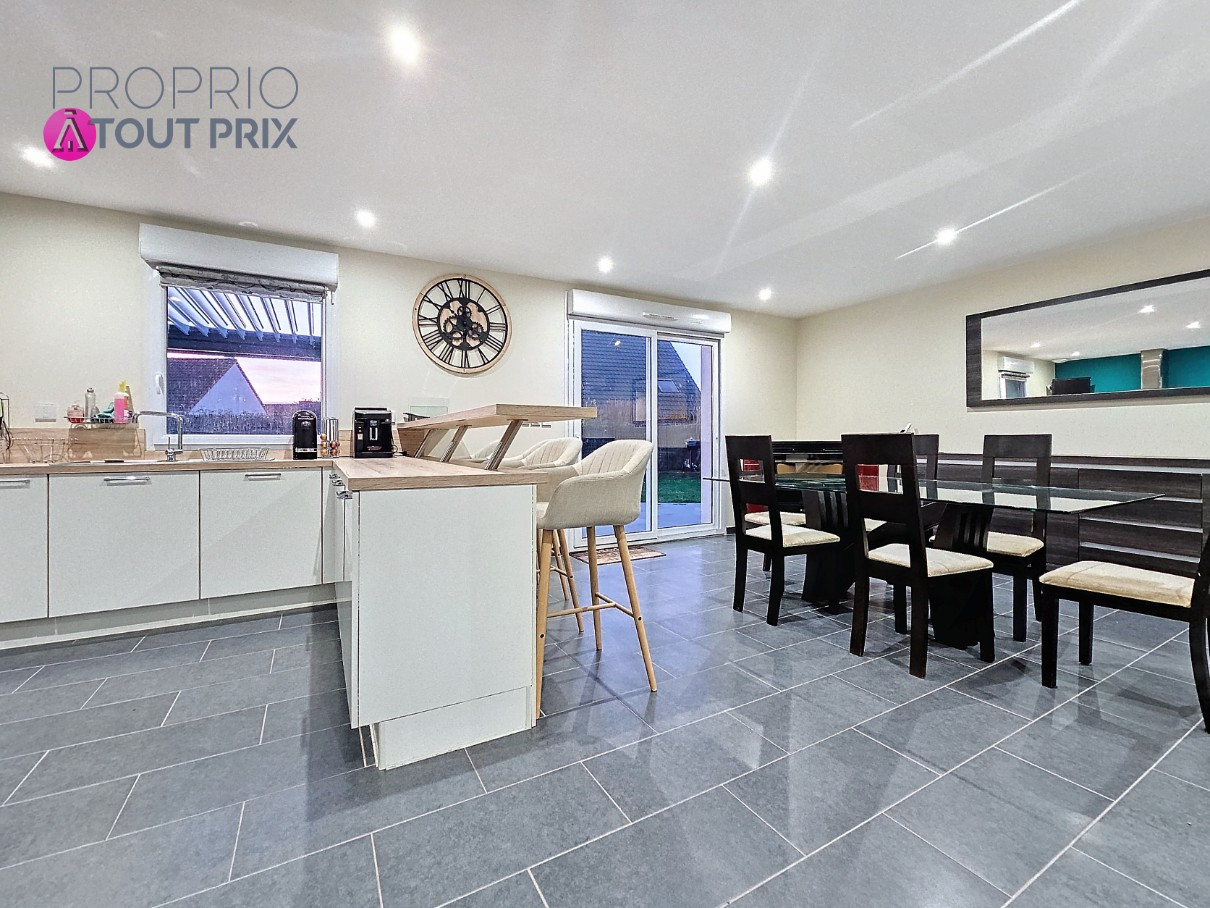 
                                                Vente
                                                 Magnifique Pavillon Individuel de Semi Plain-Pied