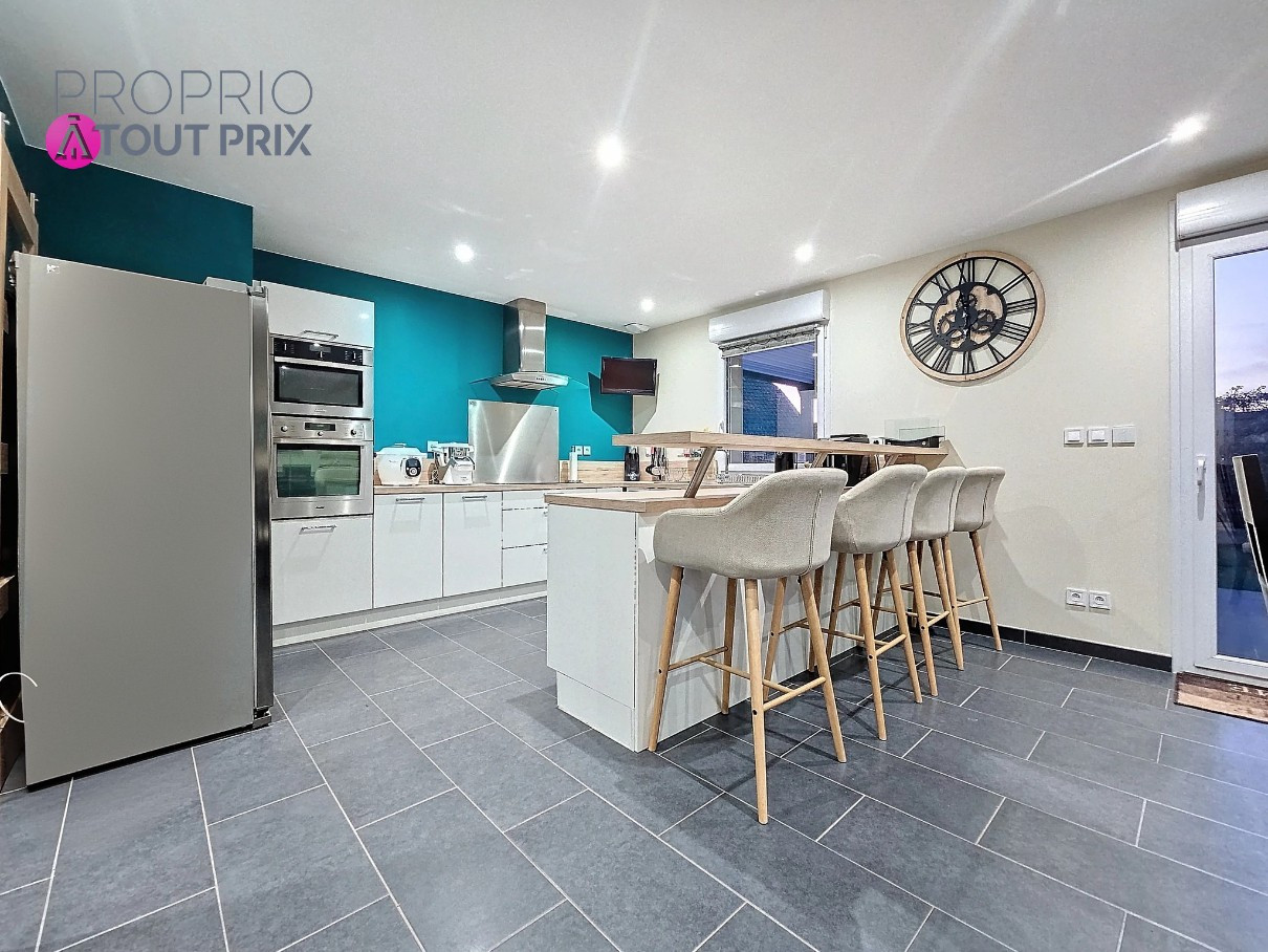 
                                                Vente
                                                 Magnifique Pavillon Individuel de Semi Plain-Pied