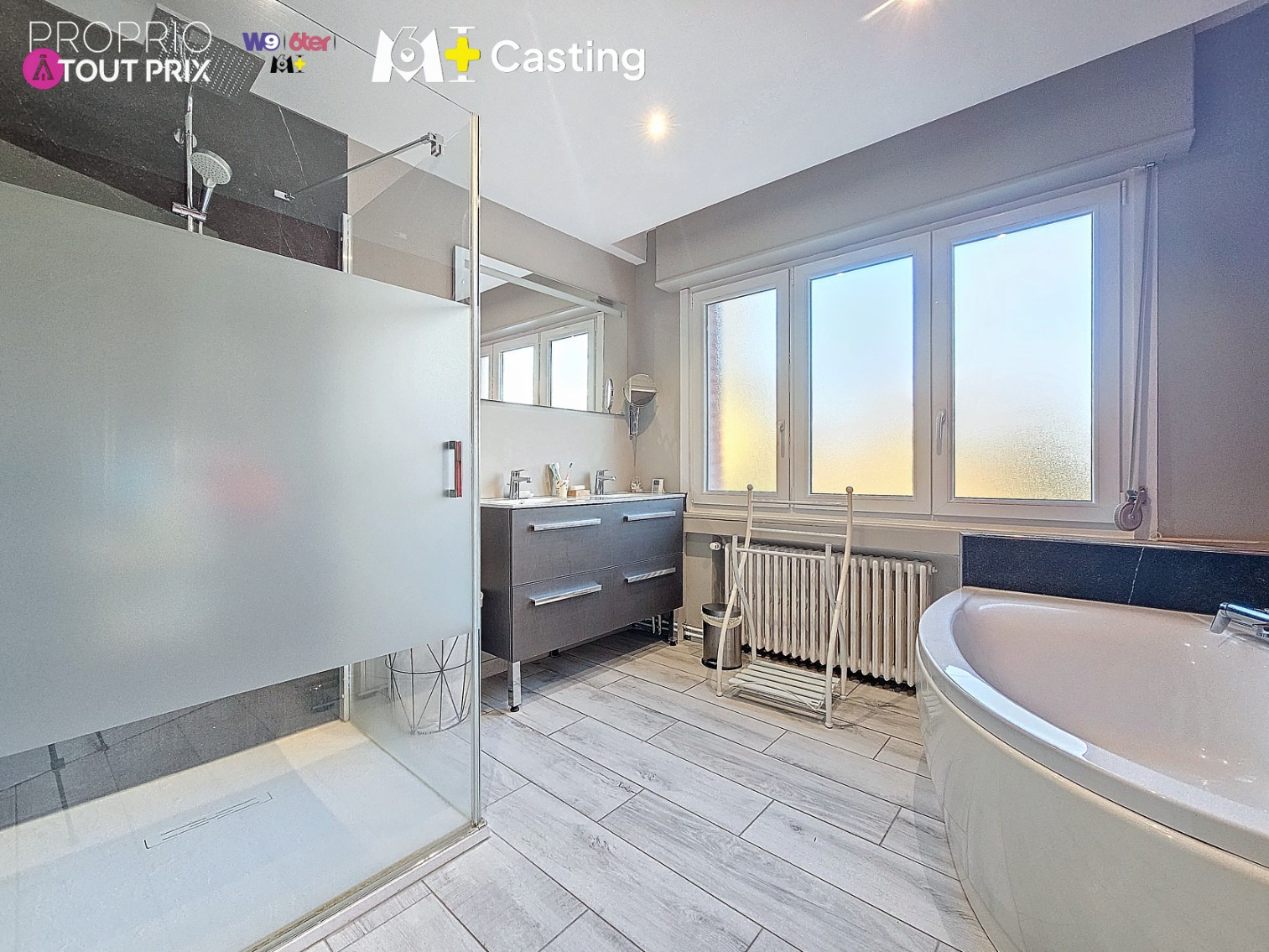
                                                Vente
                                                 MAGNIFIQUE Propriété sur Valenciennes