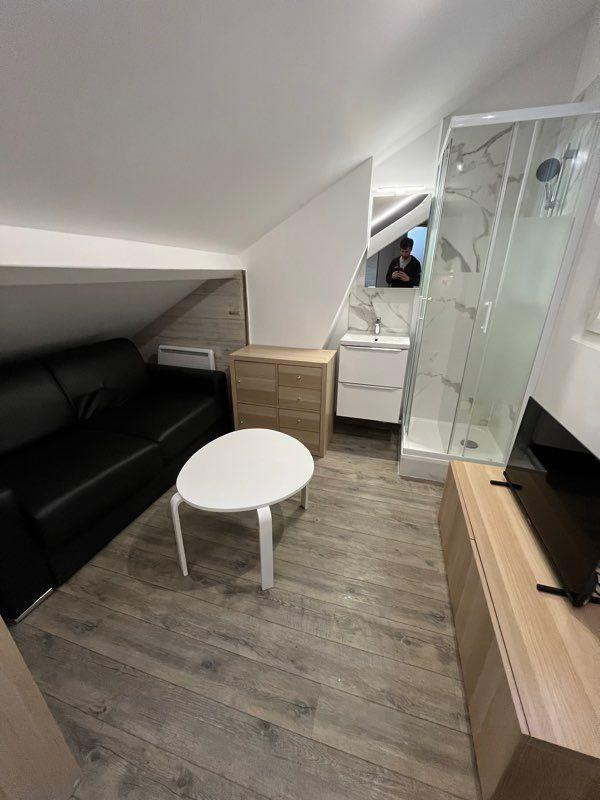 
                                                Location
                                                 Magnifique Studette Paris 16