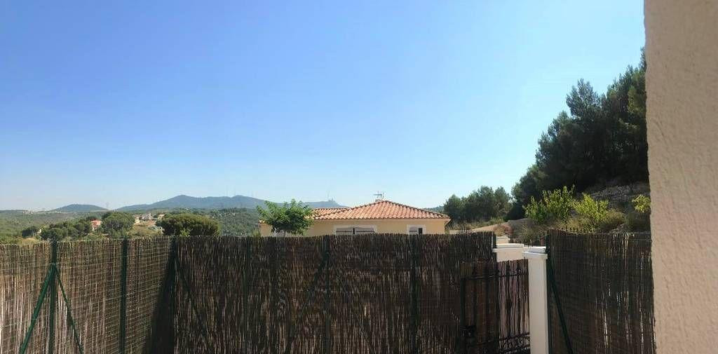 
                                                Location
                                                 Magnifique studio 24m2 au calme à Marseille 15ème