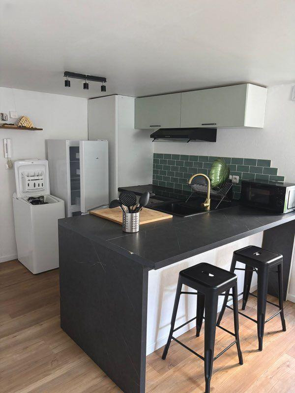 
                                                Location
                                                 Magnifique Studio