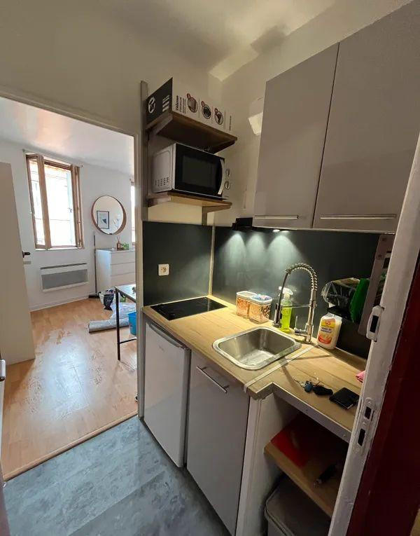 
                                                Location
                                                 Magnifique studio meublé 19m² hypercentre