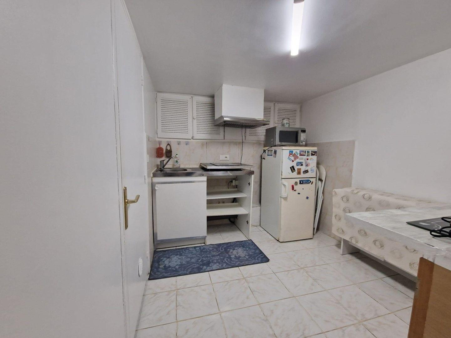 
                                                Location
                                                 Magnifique studio meublé avec vue 35m2 à Nice