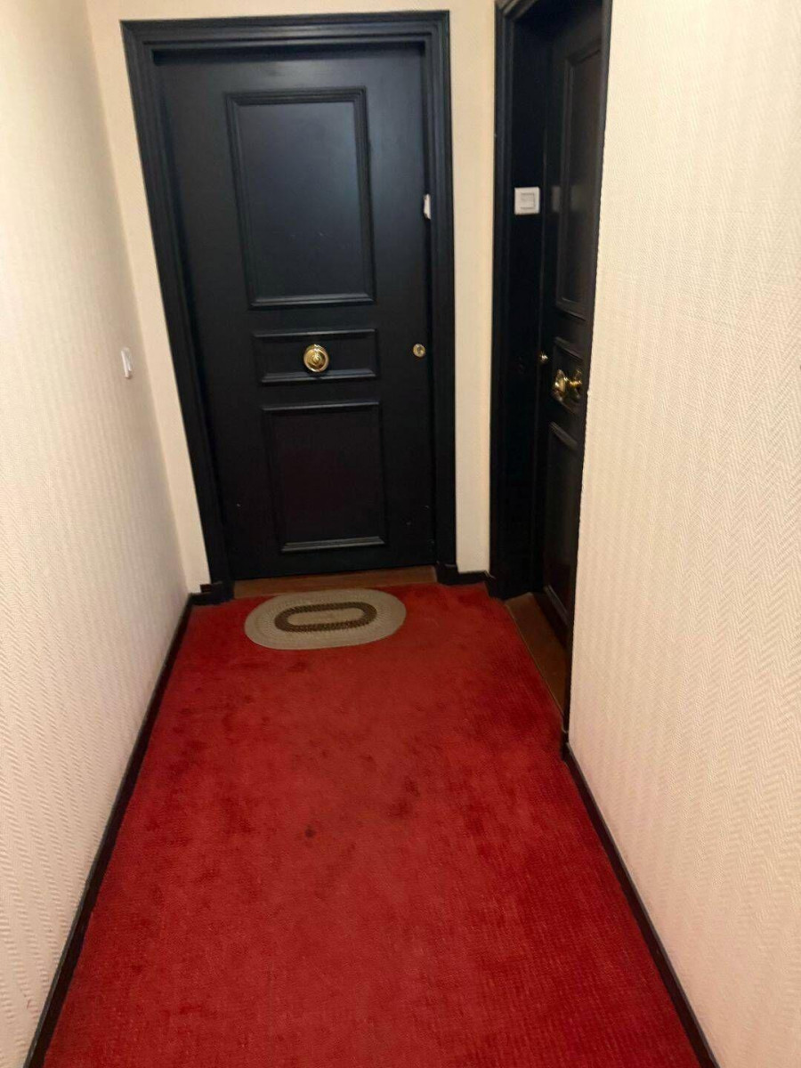 
                                                Location
                                                 Magnifique studio meublé – Bord de Seine