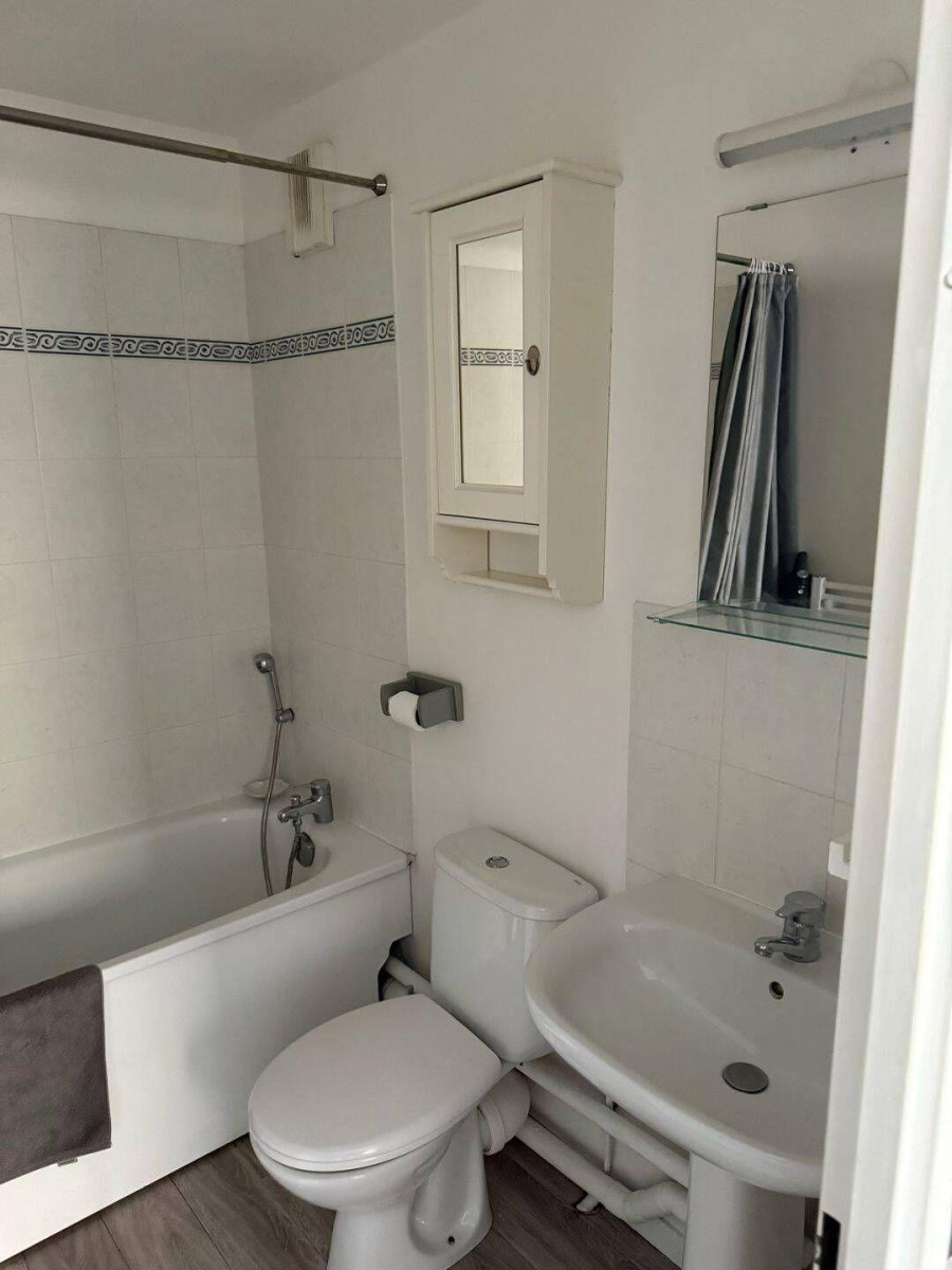 
                                                Location
                                                 Magnifique studio meublé – Bord de Seine