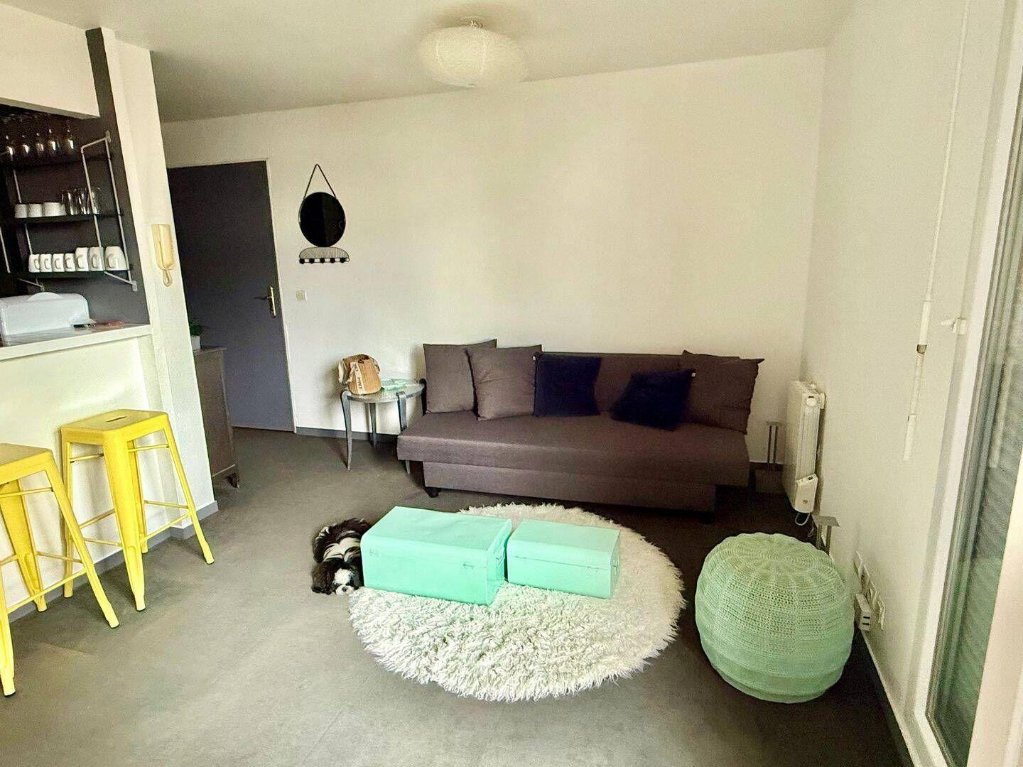 
                                                Location
                                                 Magnifique studio meublé – Bord de Seine
