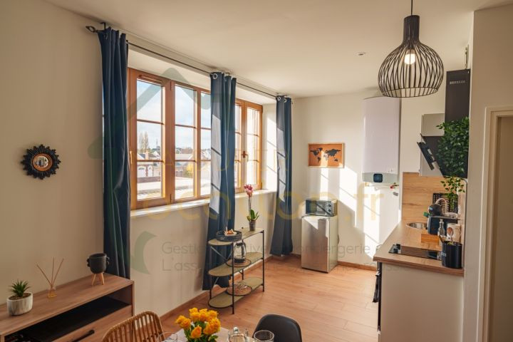 
                                                Location
                                                 Magnifique studio meublé en HYPER-CENTRE de SAINT-QUENTIN