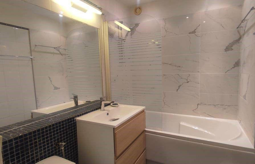 
                                                Location
                                                 Magnifique studio meublé lumineux de 27 m2