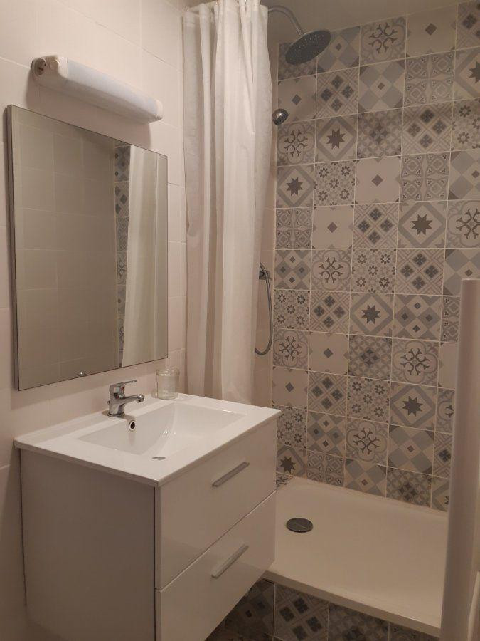 
                                                Location
                                                 Magnifique studio Paris 20ème