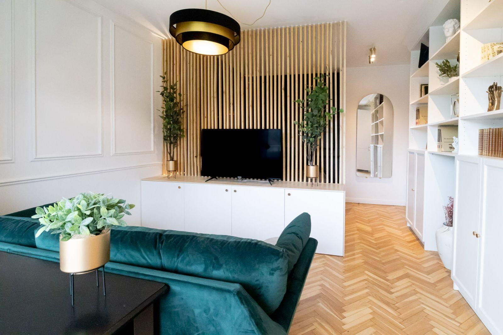 
                                                Location
                                                 Magnifique studio tout équipé