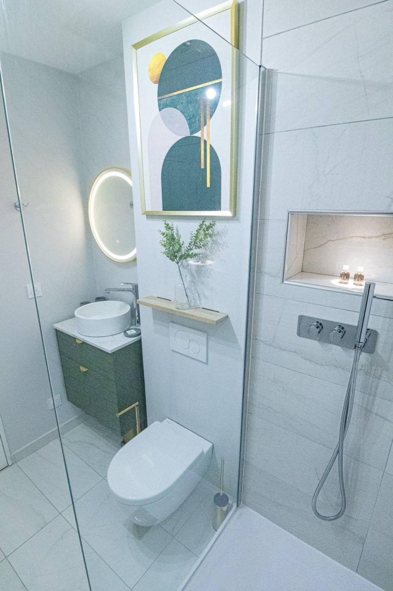 
                                                Location
                                                 Magnifique studio tout équipé