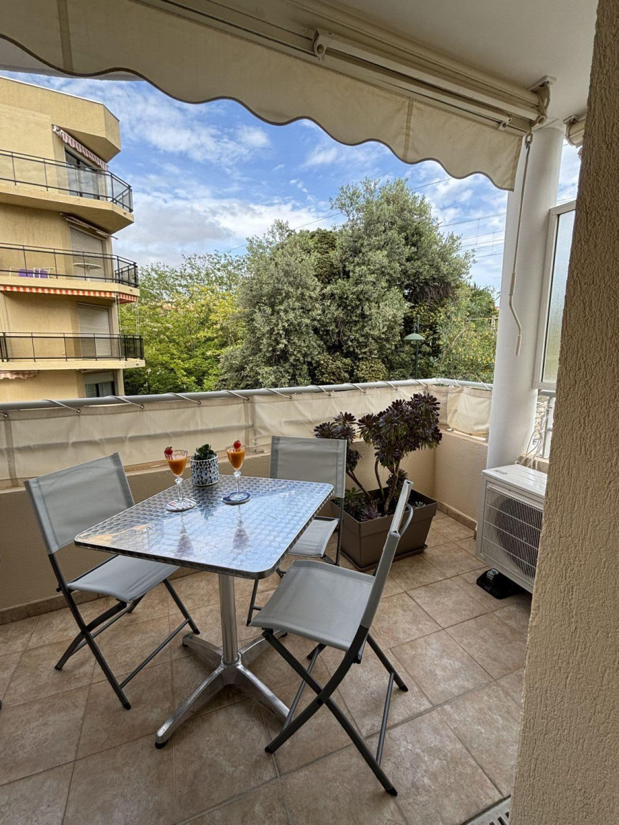 
                                                Location
                                                 Magnifique T2 avec parking Beaulieu sur mer