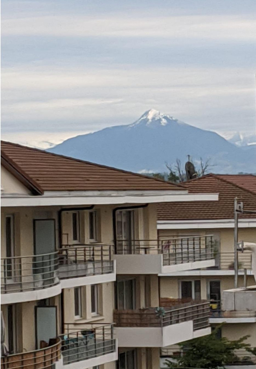 
                                                Location
                                                 Magnifique T2 avec vue sur les Alpes et balcon