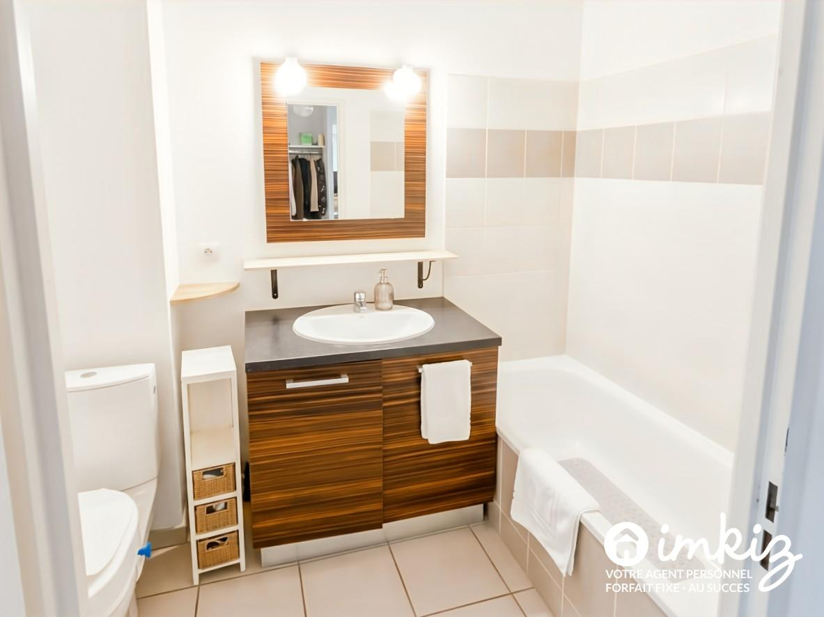 
                                                Vente
                                                 Magnifique T2 lumineux avec terrasse et parking !