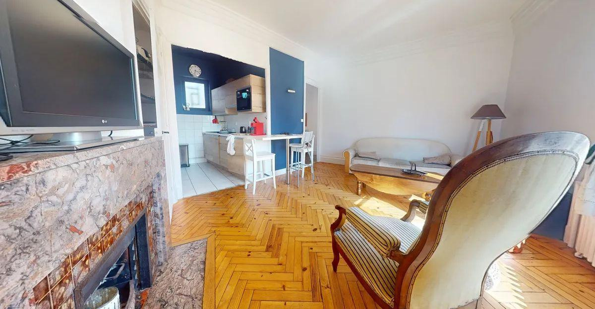 
                                                Location
                                                 Magnifique T2 meublé 44m2 en face de Centre Deux