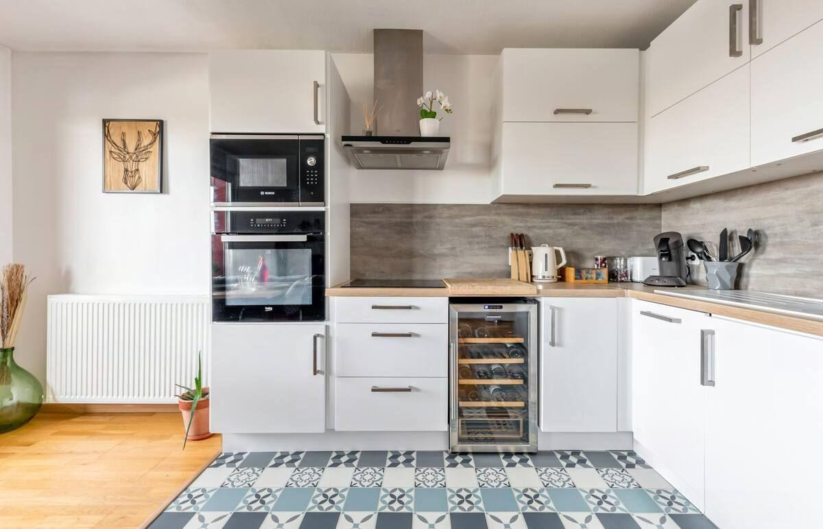 
                                                Location
                                                 Magnifique T2 meublé 51m² en Toit Terrasse