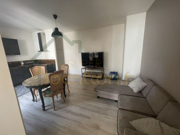 
                                                Location
                                                 MAGNIFIQUE T2 MEUBLE PROCHE GARE
