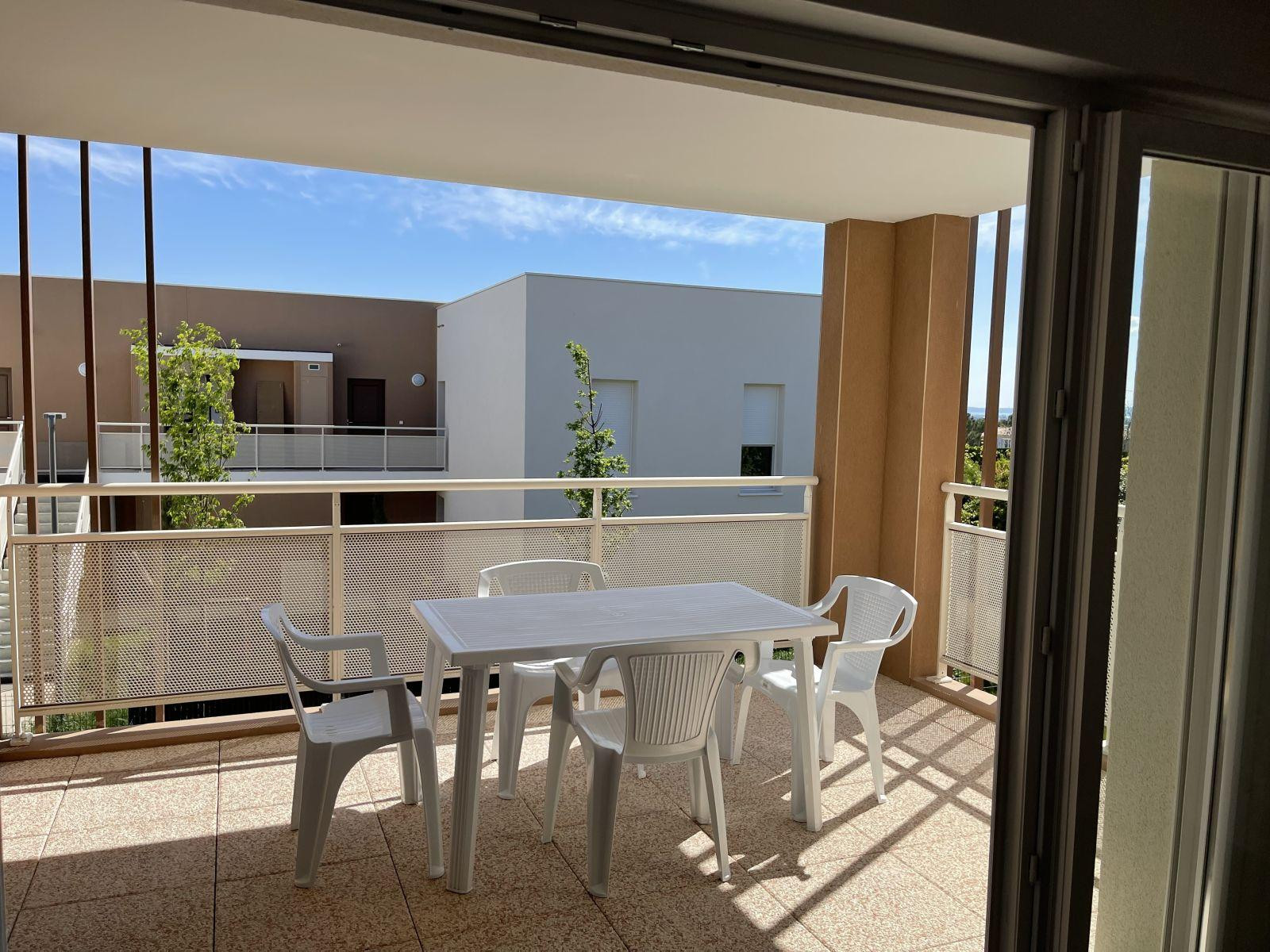 
                                                Location
                                                 Magnifique T2 moderne 45 m2 + garage 2 voitures