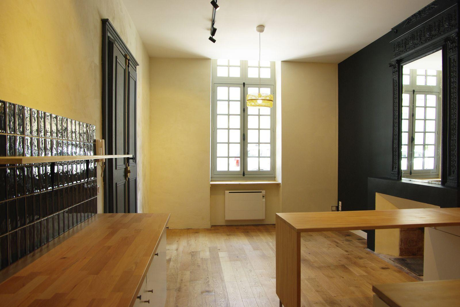 
                                                Location
                                                 Magnifique T2 traversant de 41m2 Bastide Libourne