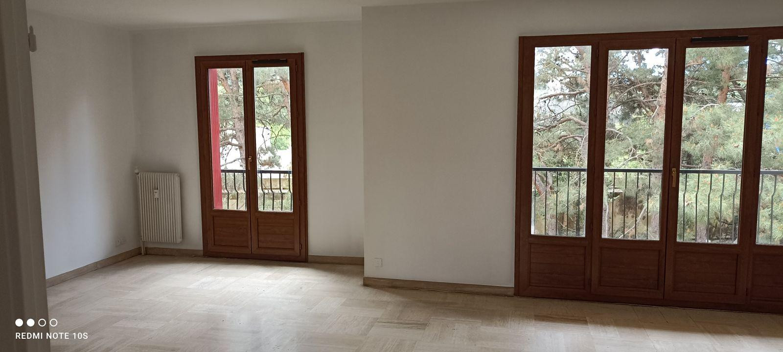 
                                                Location
                                                 MAGNIFIQUE  T3/4  88M2 AIX SUD     1600€ cc