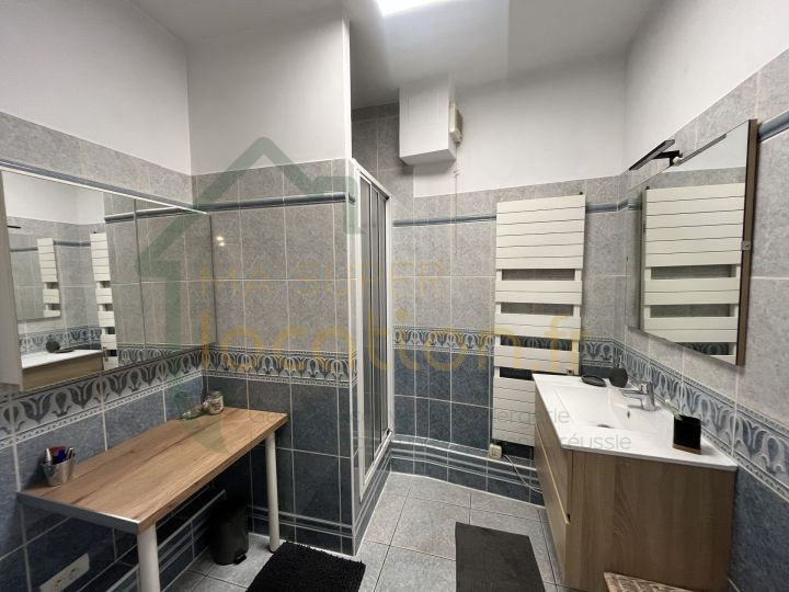 
                                                Location
                                                 Magnifique T3 situé en HYPER-CENTRE de SAINT-QUENTIN