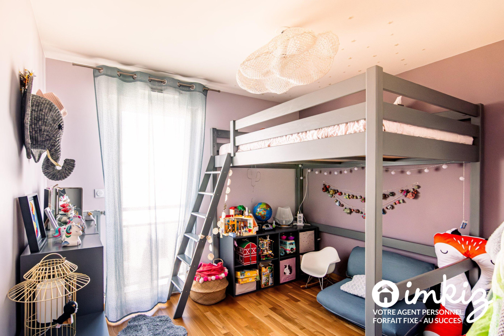 
                                                Vente
                                                 Magnifique T4 de 111m² avec "rooftop" et garage.