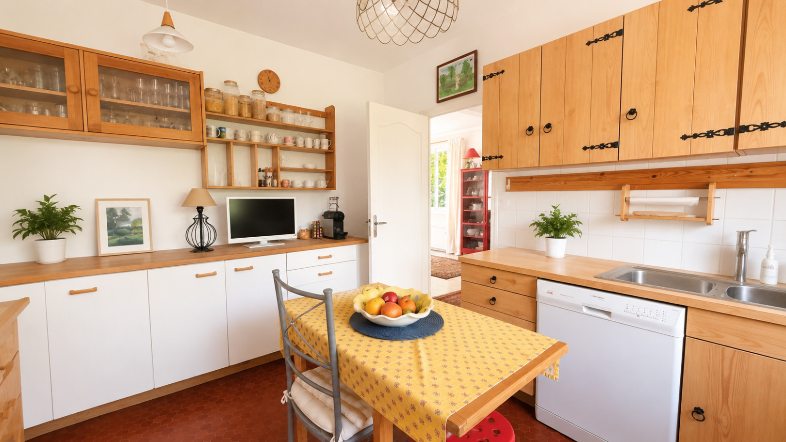 
                                                Vente
                                                 Maison familiale 162 m² avec parc de 1 600 m² piscinable à Saint-Cyr-au-Mont-d'Or
