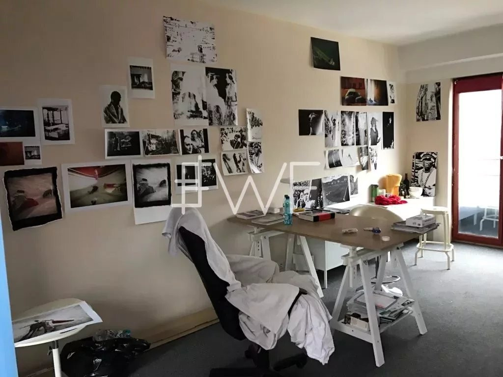 
                                                Location
                                                 Mairie de Saint Ouen : Bureau / Atelier  19 m²