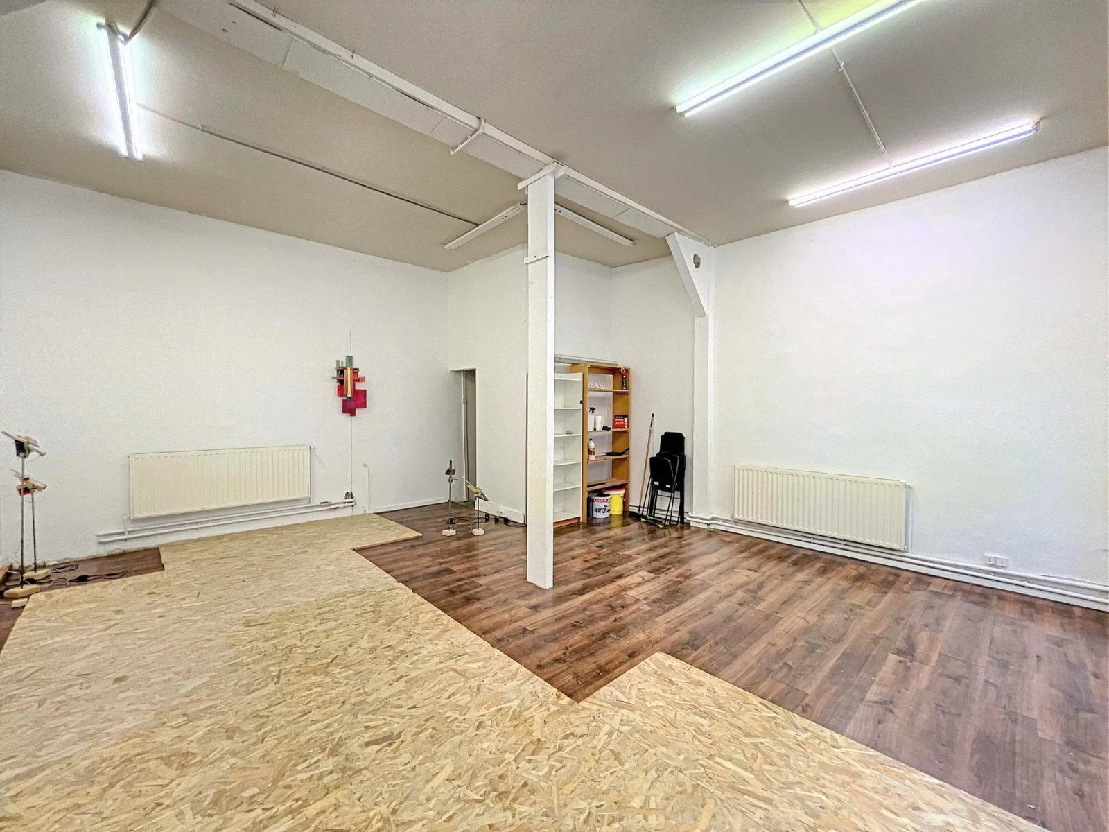 
                                                Location
                                                 Mairie de Saint Ouen : Bureau / Atelier  45 m²