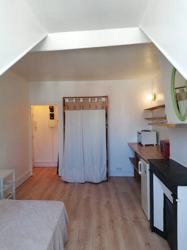 
                                                Location
                                                 Mais, Rue St. Martin studio 20m2
