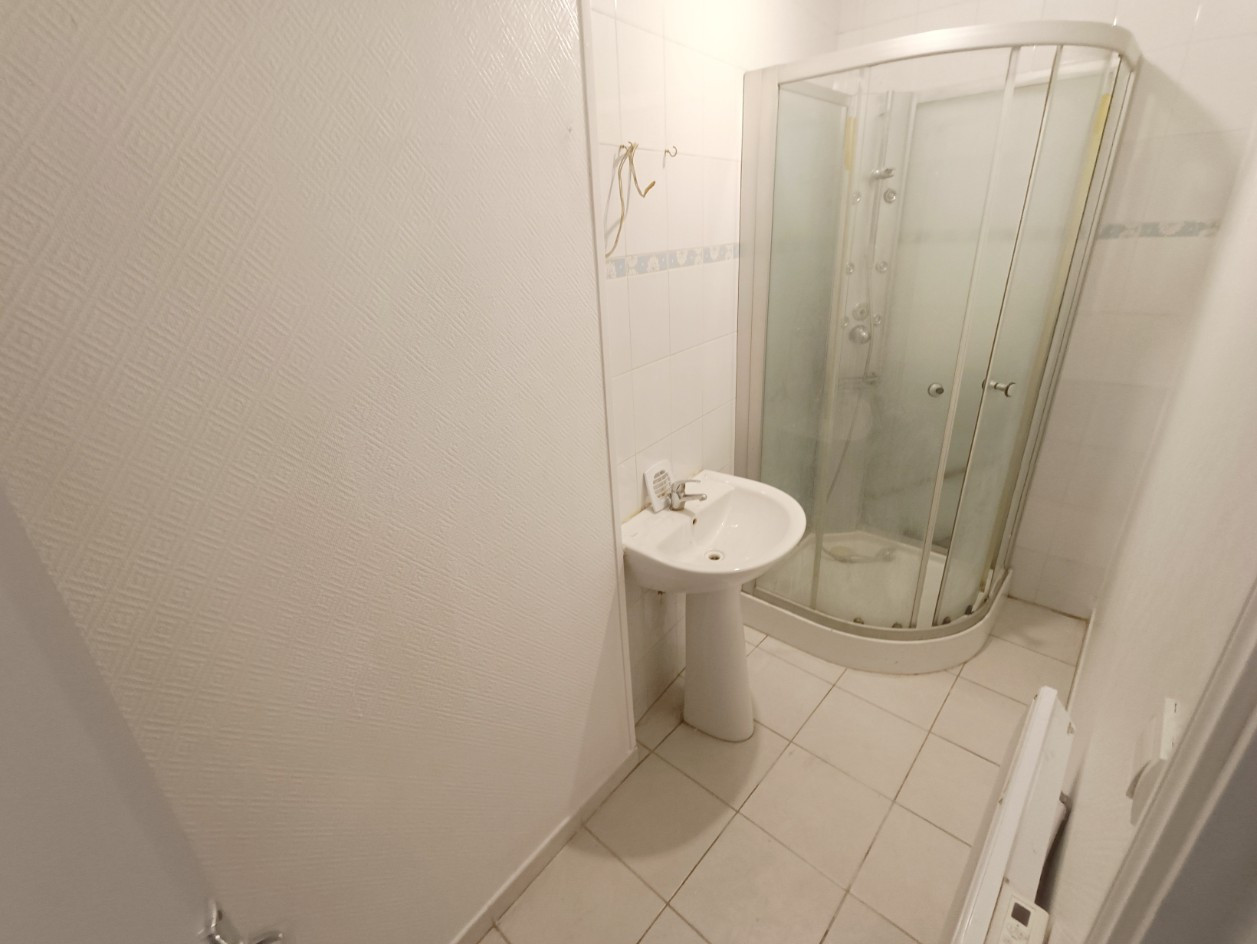 
                                                Vente
                                                 Maison 1 à 2 chambres St-Maurice