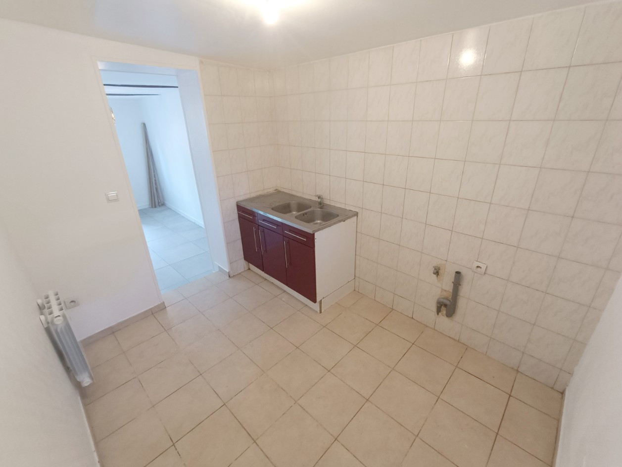 
                                                Vente
                                                 Maison 1 à 2 chambres St-Maurice