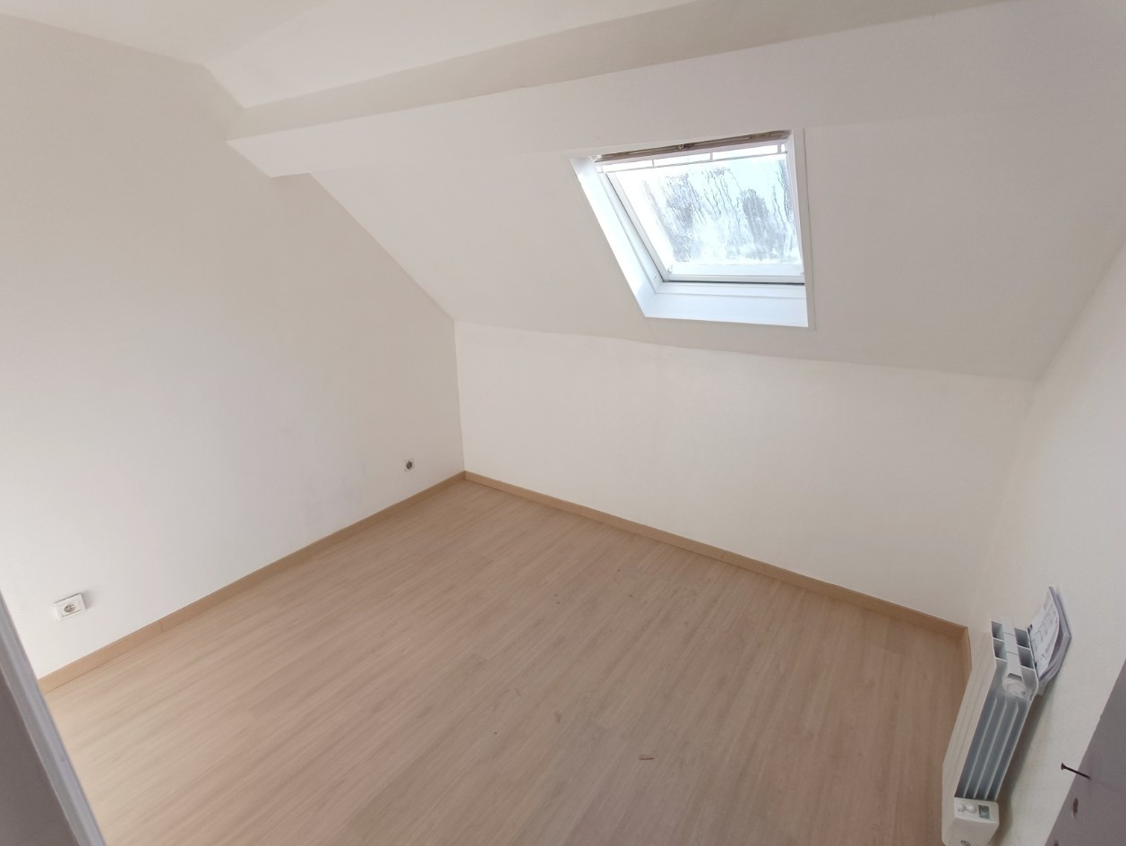 
                                                Vente
                                                 Maison 1 à 2 chambres St-Maurice