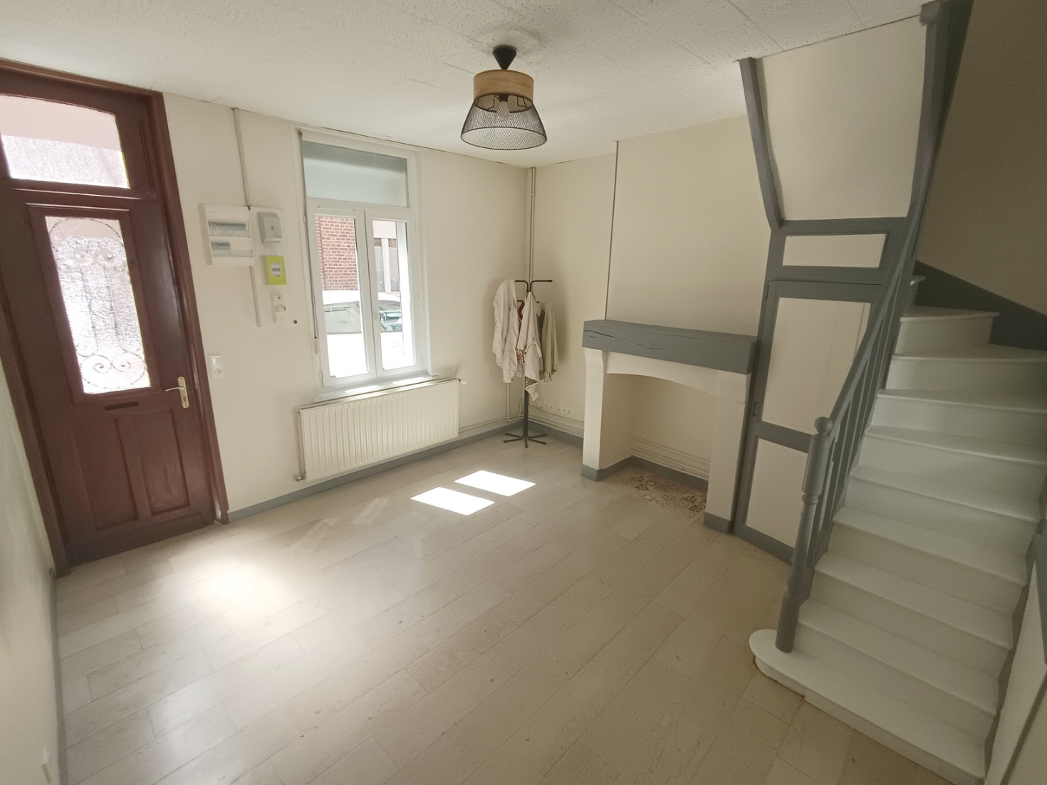 
                                                Location
                                                 Maison 1 chambre, 1 bureau avec cour Amiens