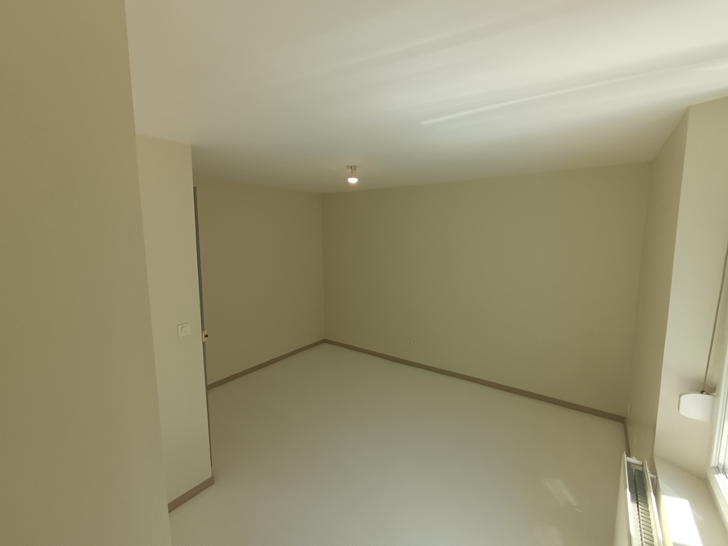 
                                                Location
                                                 Maison 1 chambre, 1 bureau avec cour Amiens