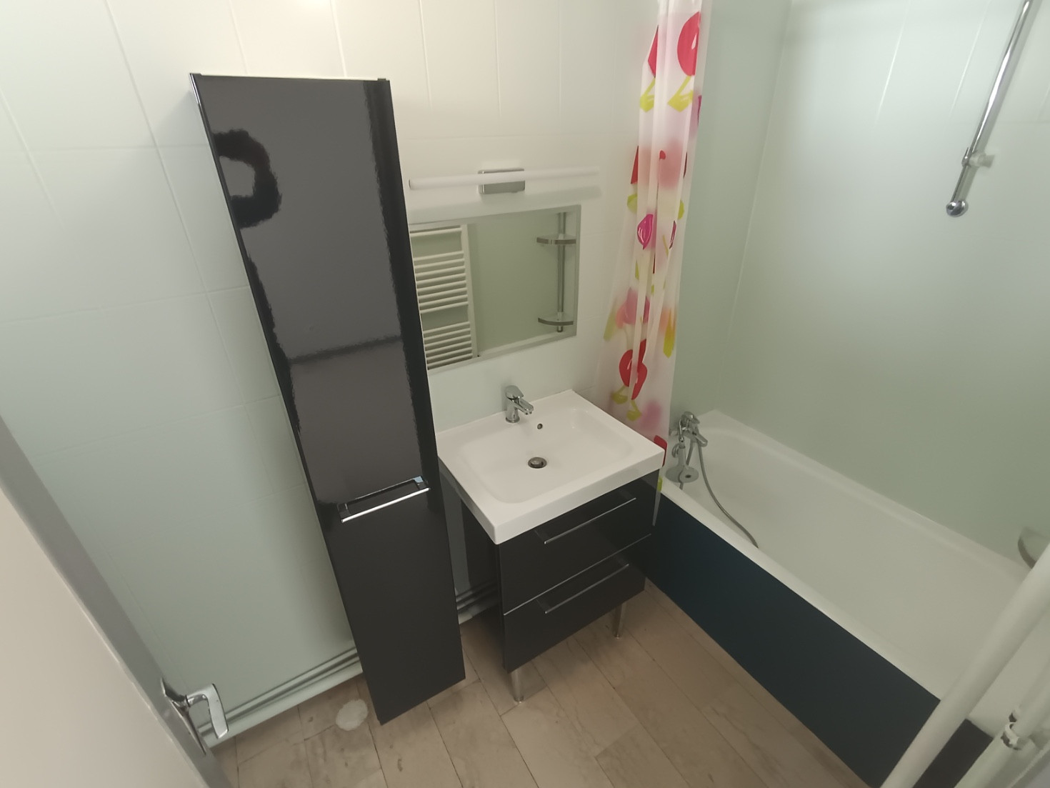 
                                                Location
                                                 Maison 1 chambre, 1 bureau avec cour Amiens