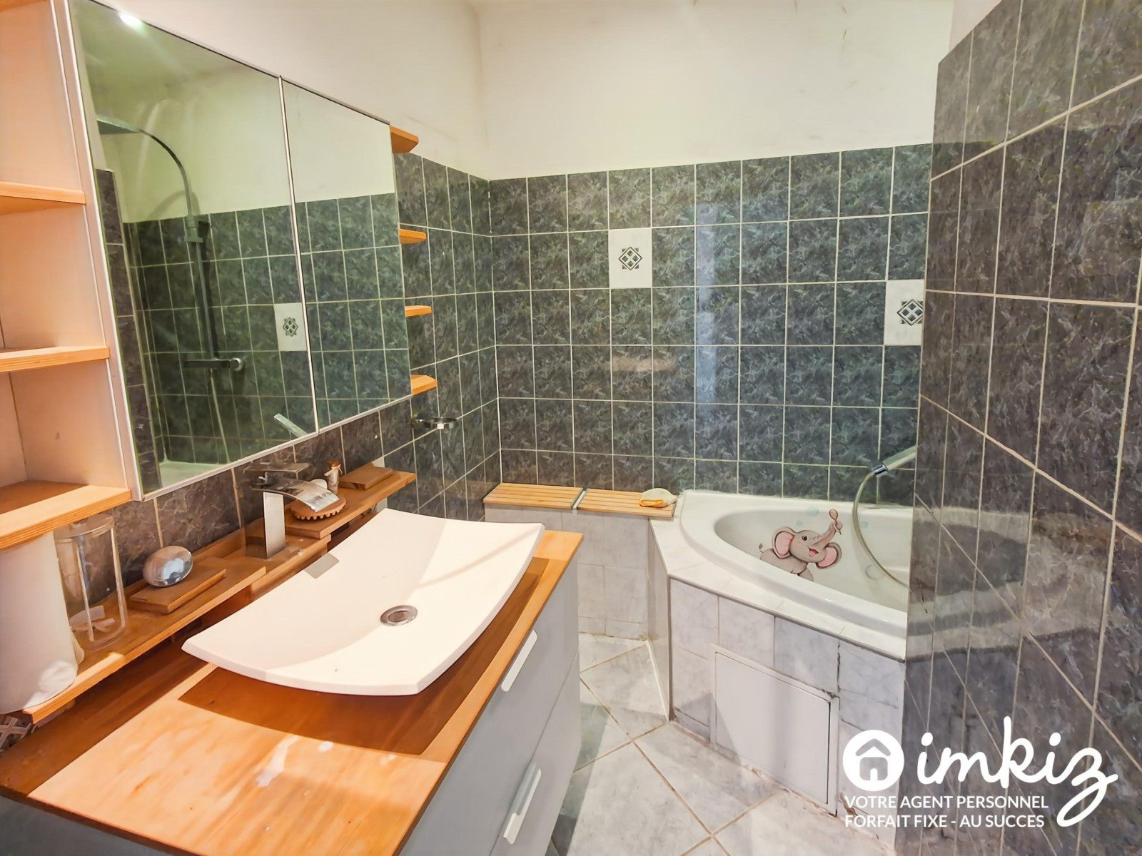 
                                                Vente
                                                 Maison 1 étage