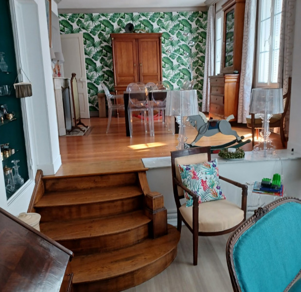 
                                                Vente
                                                 Maison 10 pièces