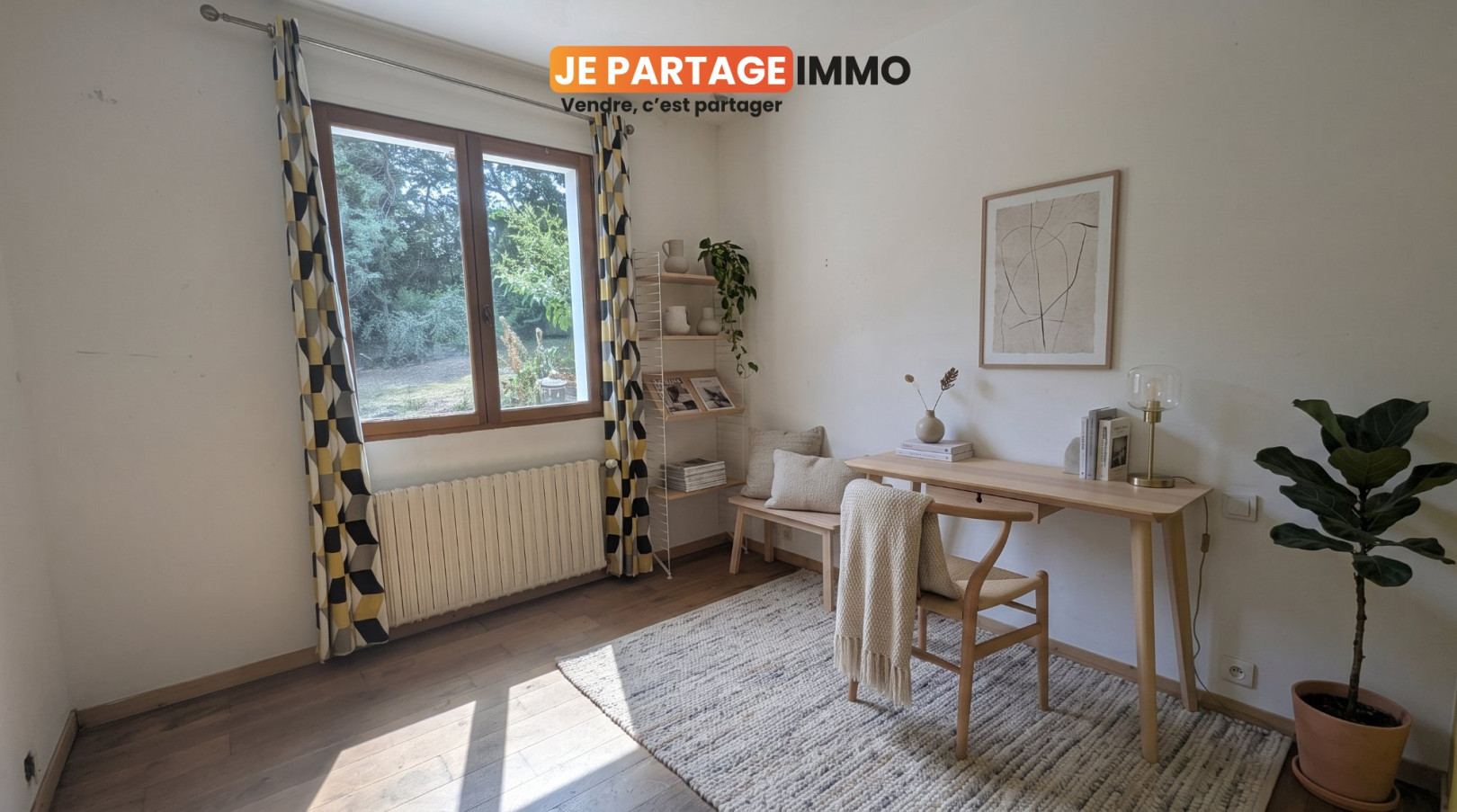 
                                                Vente
                                                 Maison 10 pièces 240m2 avec jardin 2500m2 piscinable